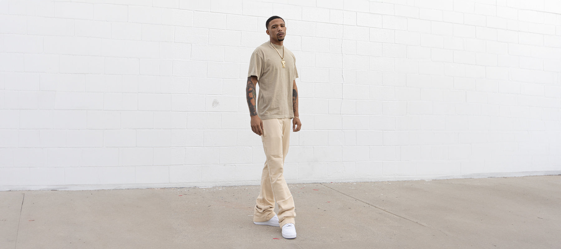 SWEATPANTS
