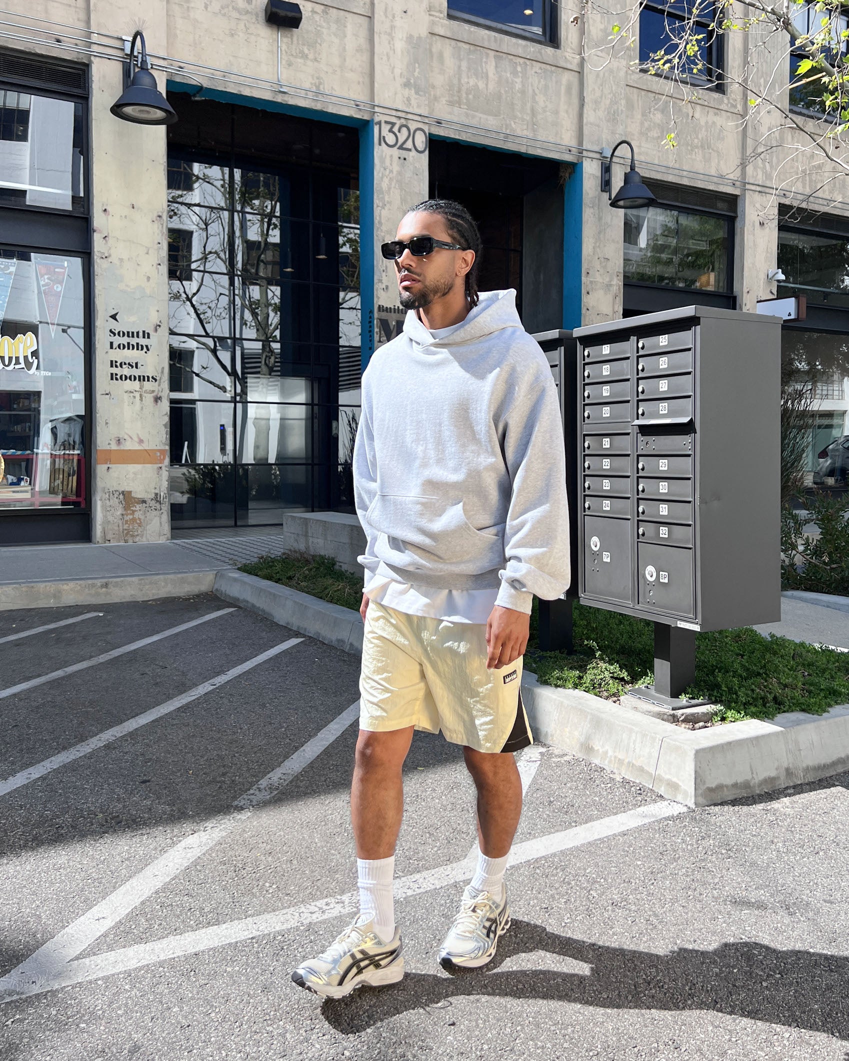 EPTM Derby Shorts - Cream