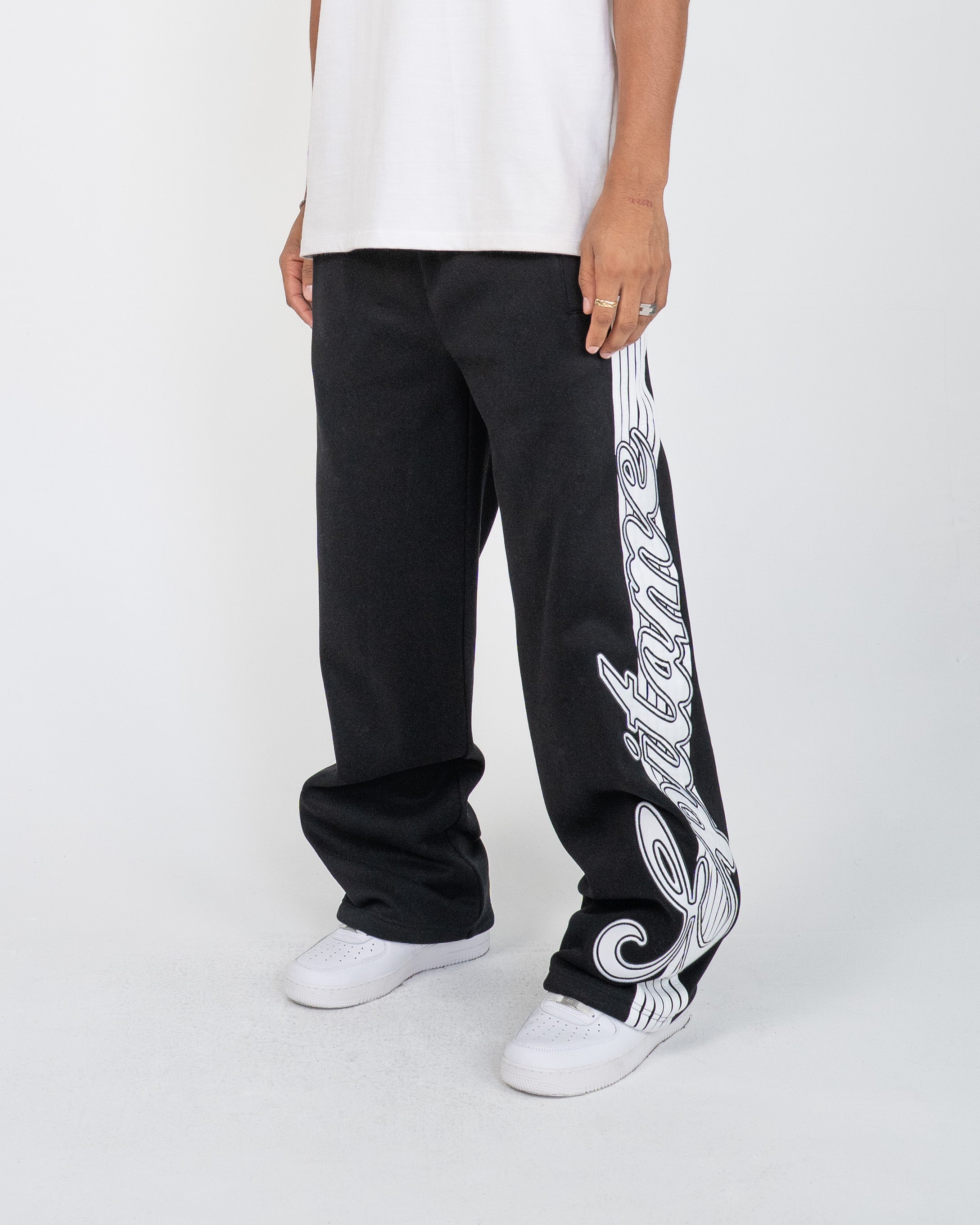 EPTM Epitome Sweatpants - Black