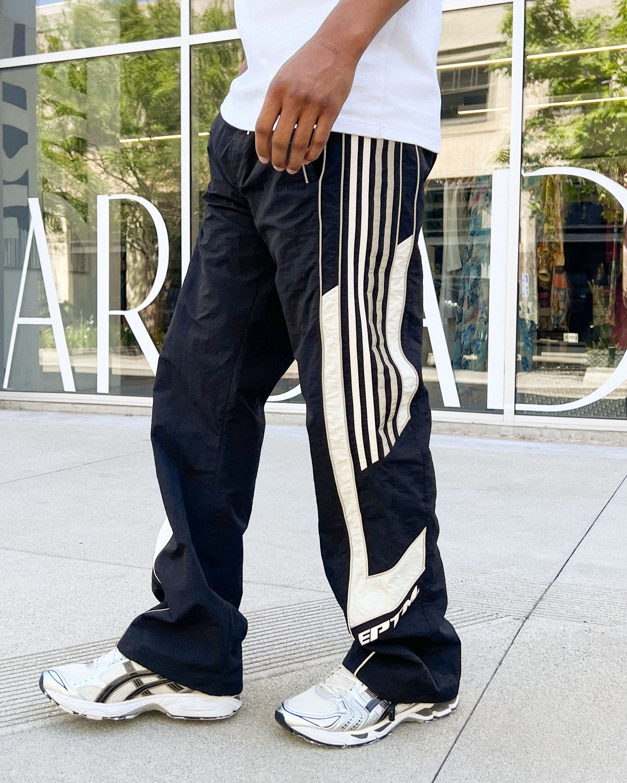 EPTM Palido Pants - Black