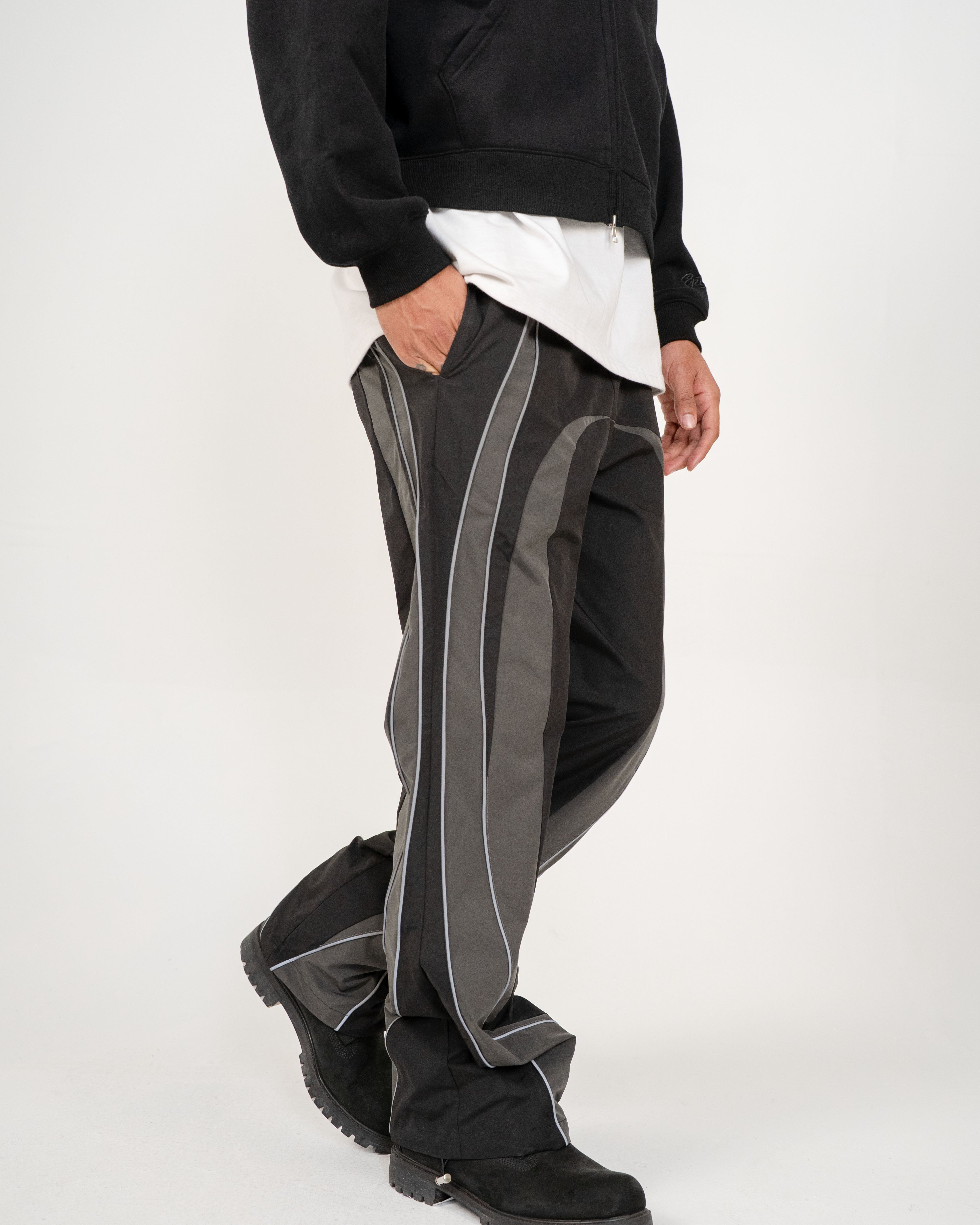 EPTM Uo Pants - Black