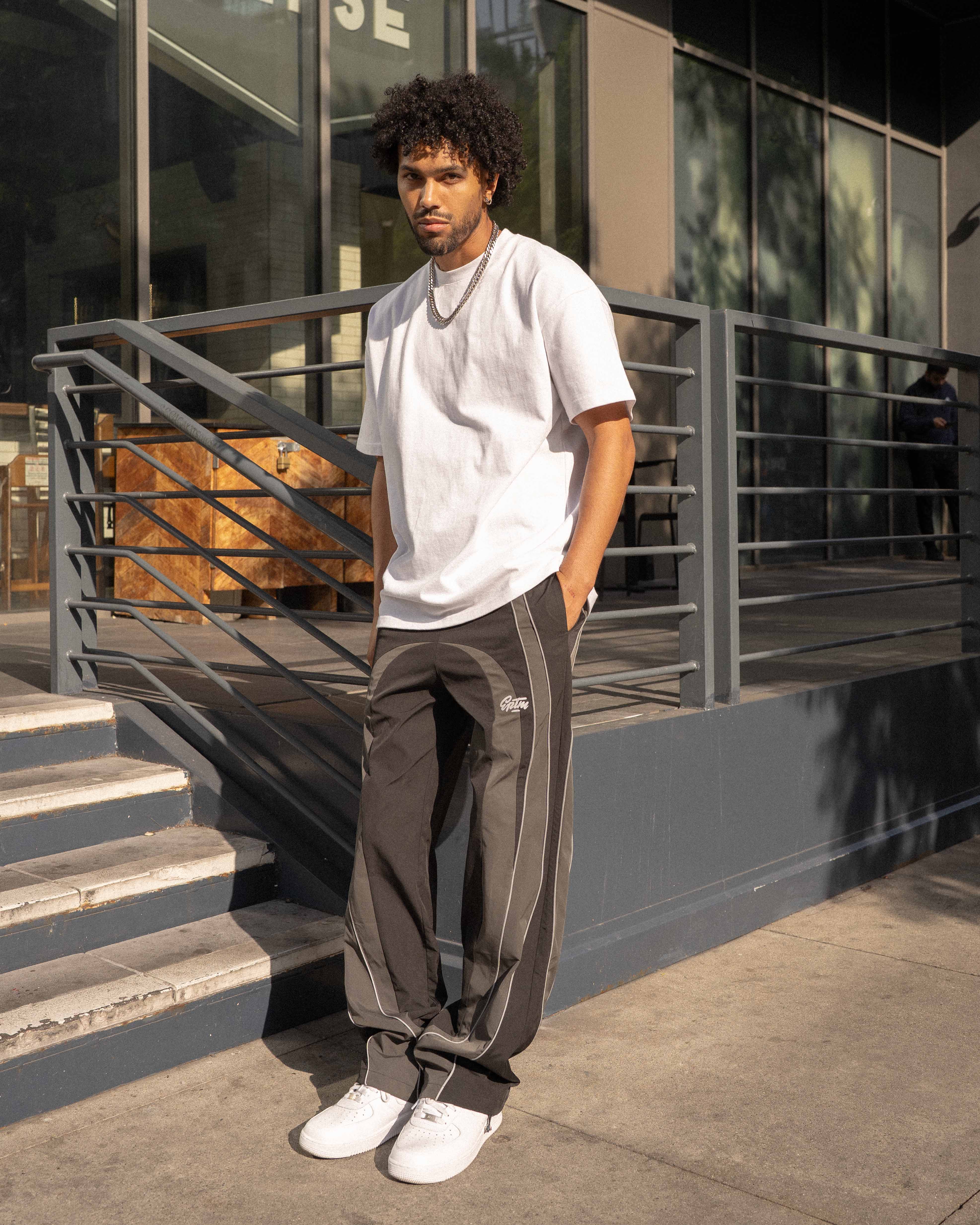 EPTM Uo Pants - Black