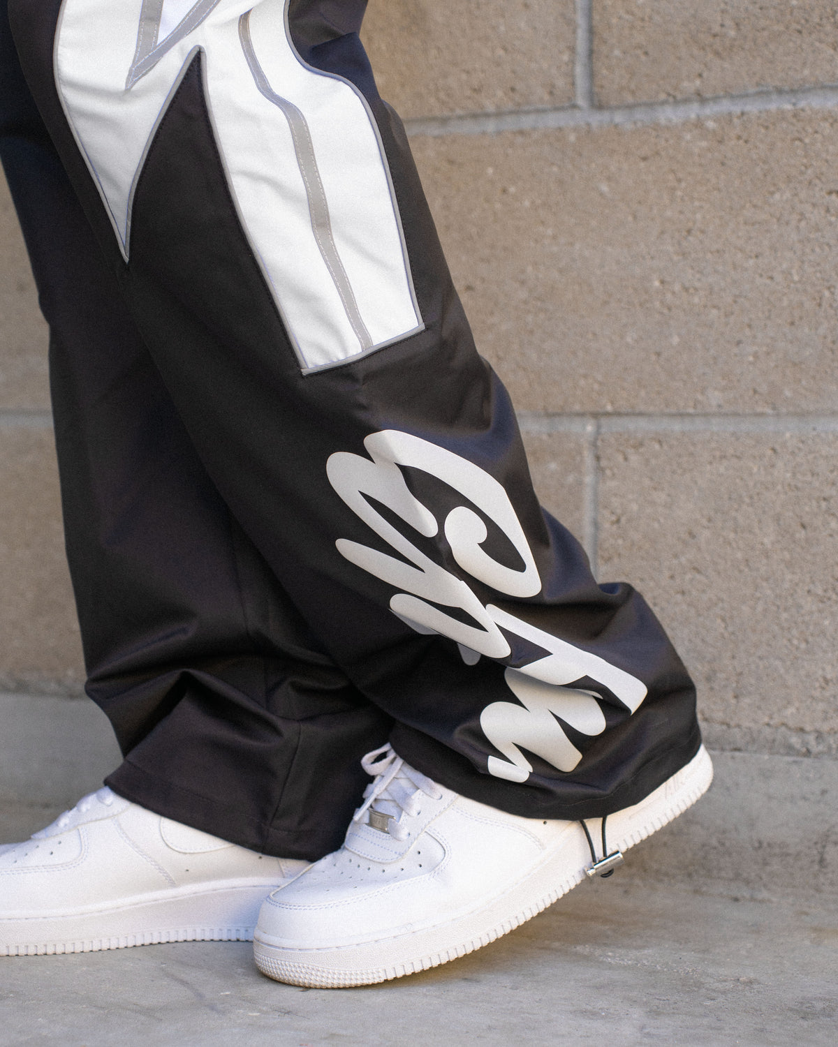 EPTM Vega Pants - Black