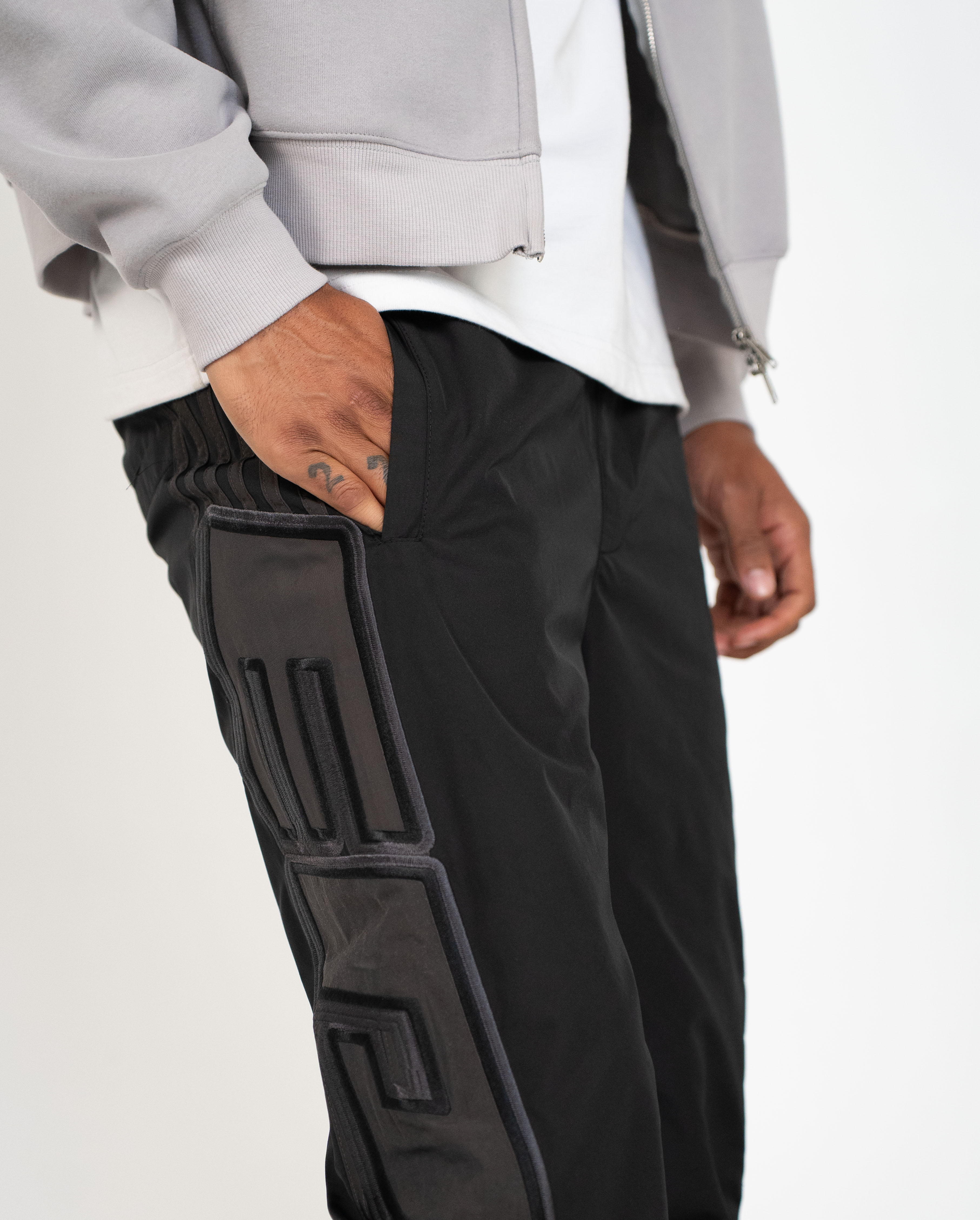 EPTM Vivid Pants - Black