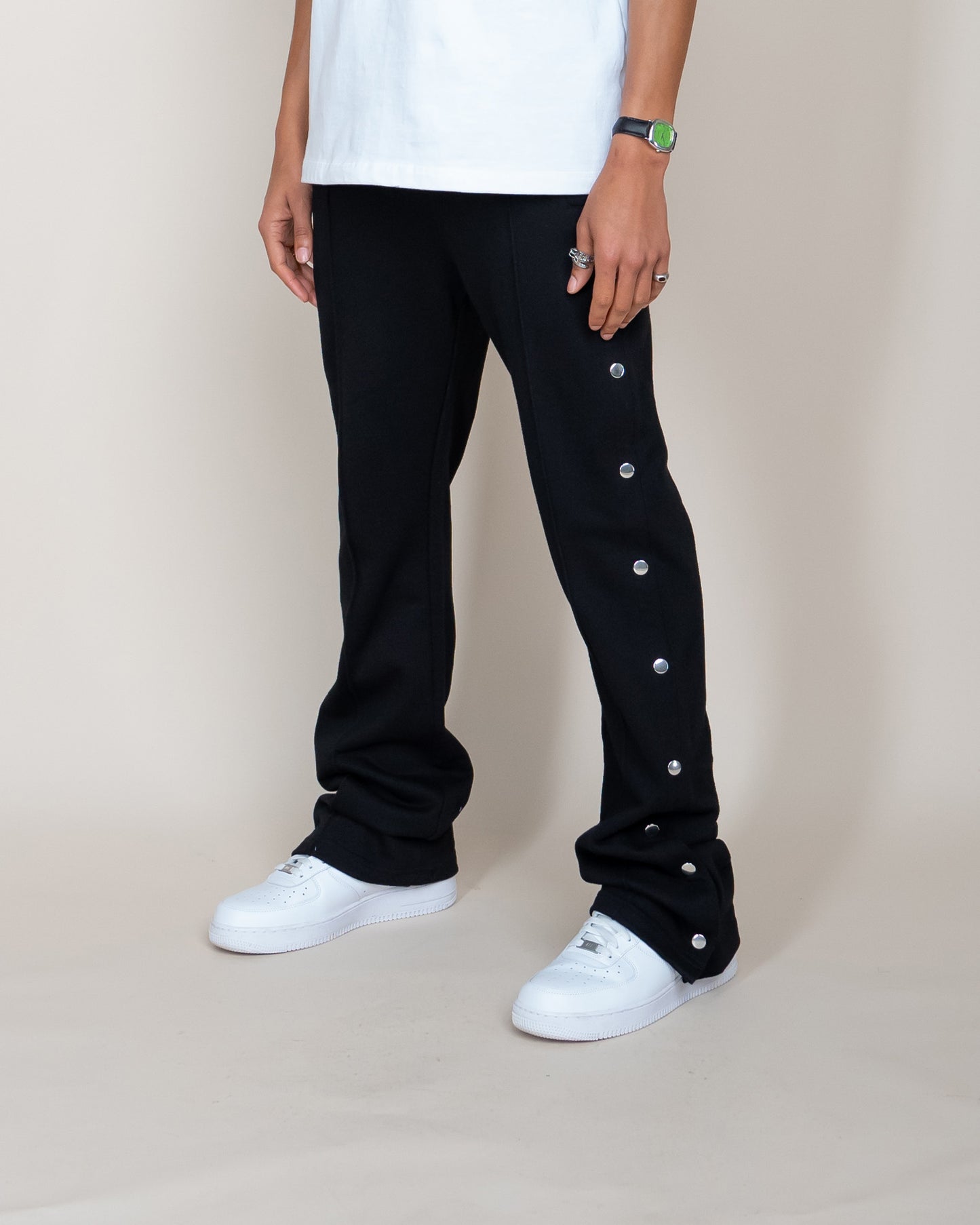 EPTM FRENCH TERRY SNAP FLARED PANTS - BLACK