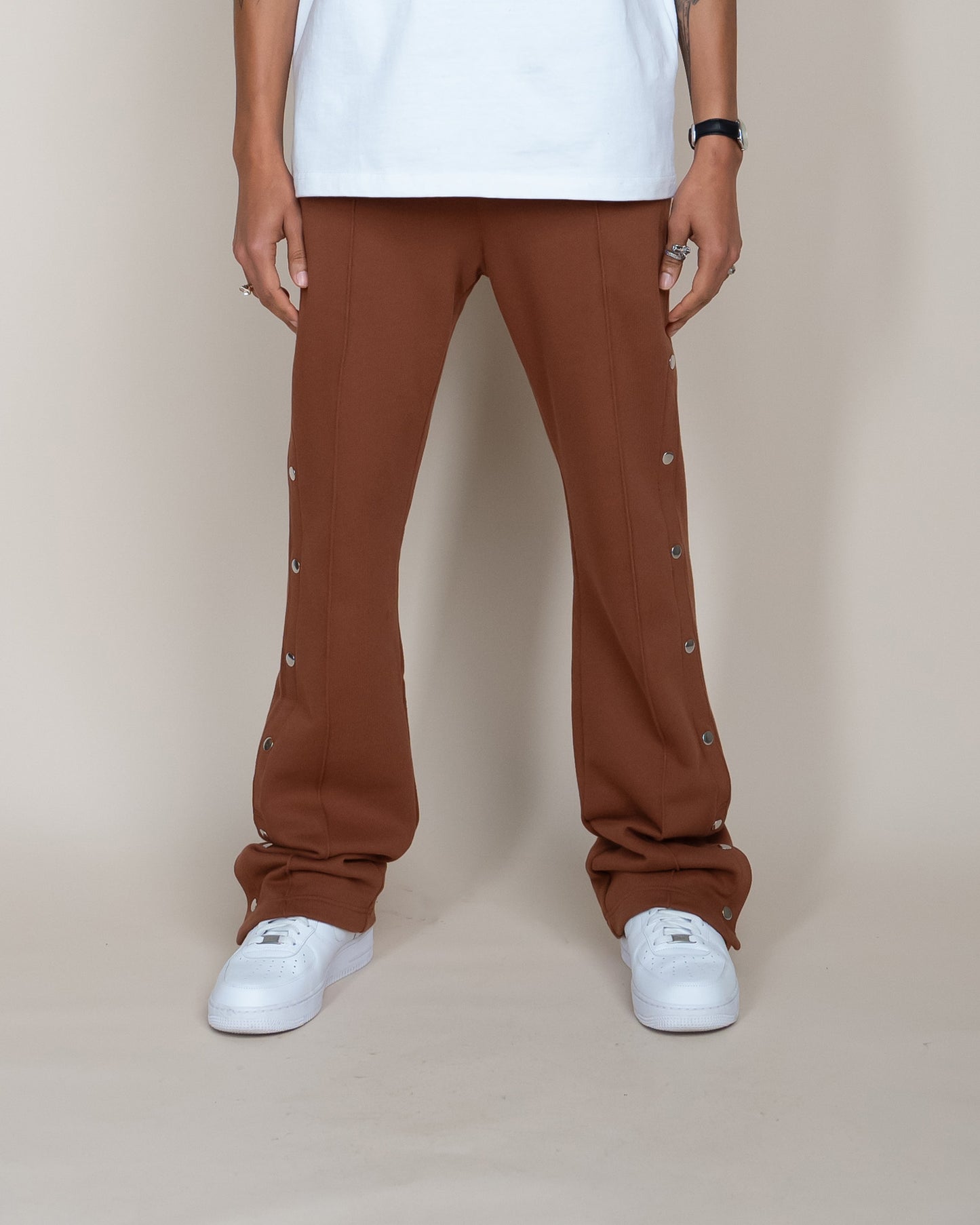 EPTM FRENCH TERRY SNAP FLARED PANTS - BROWN