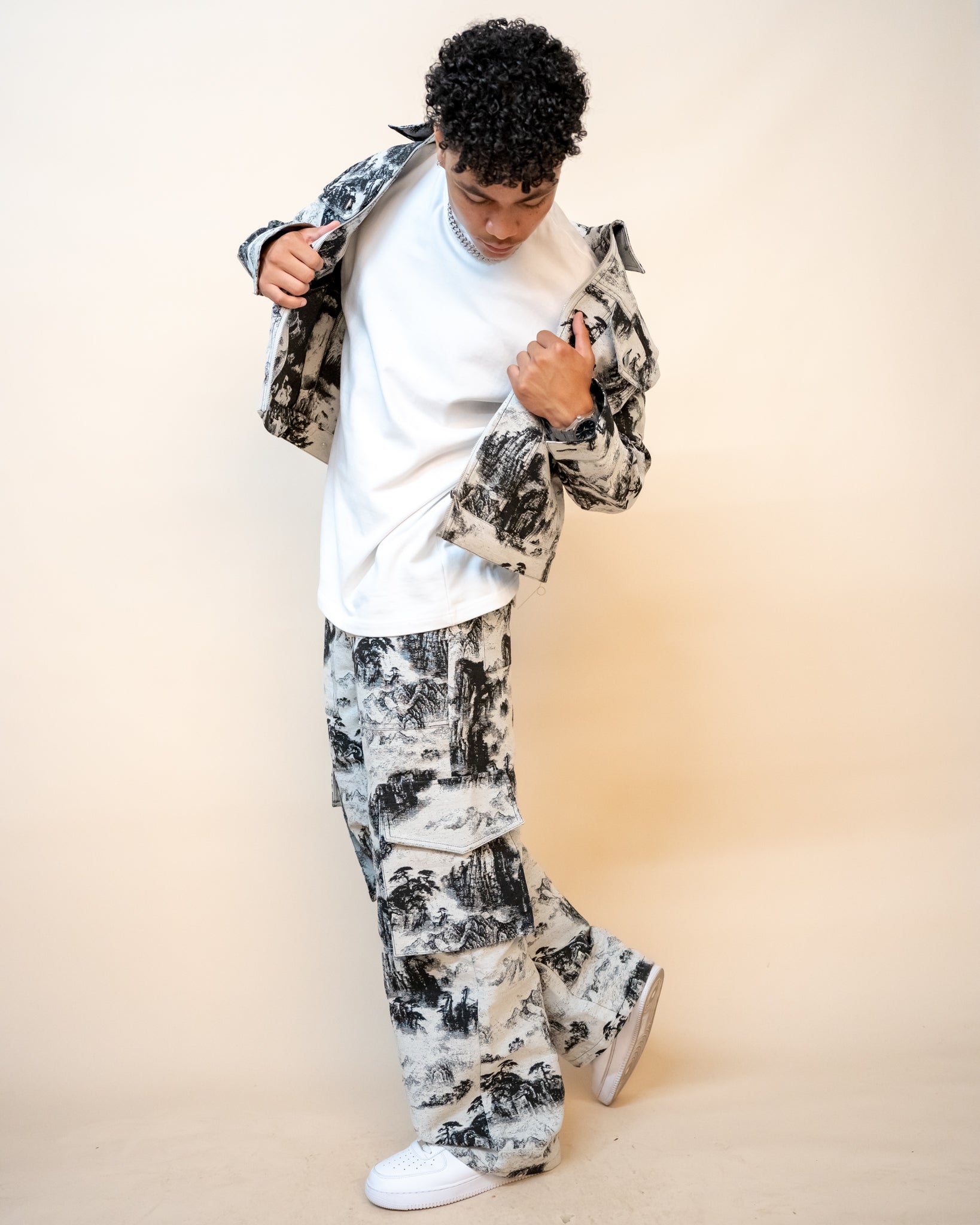 EPTM Tapestry Cargo Pants - Black