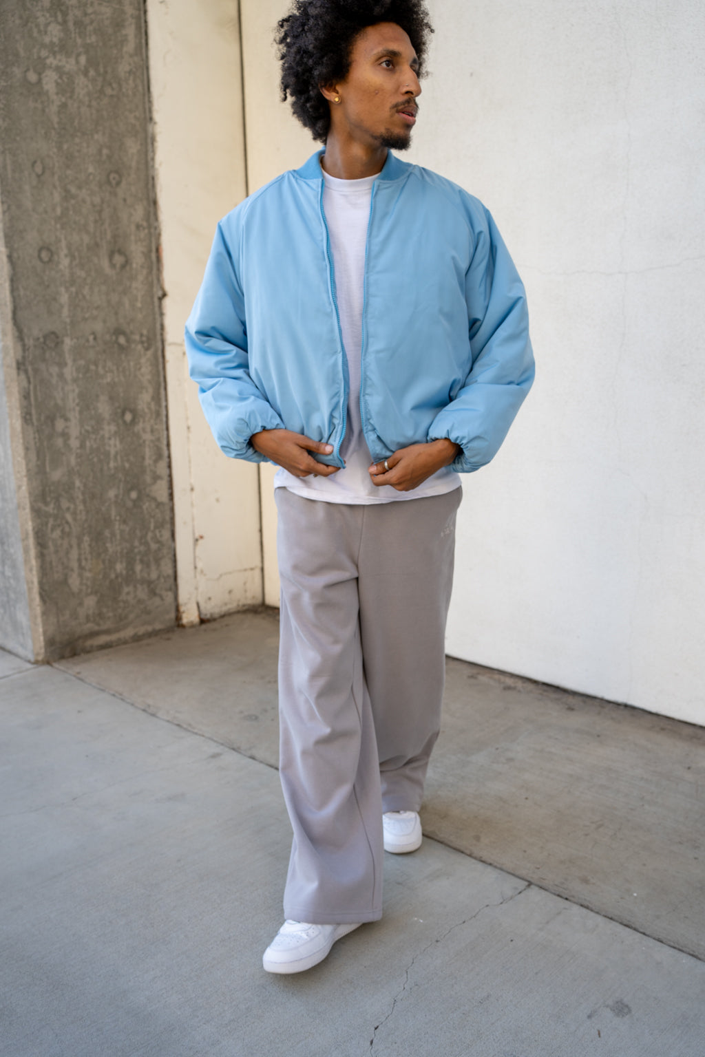 EPTM CAPITAL CROPPED BOMBER-SKY BLUE