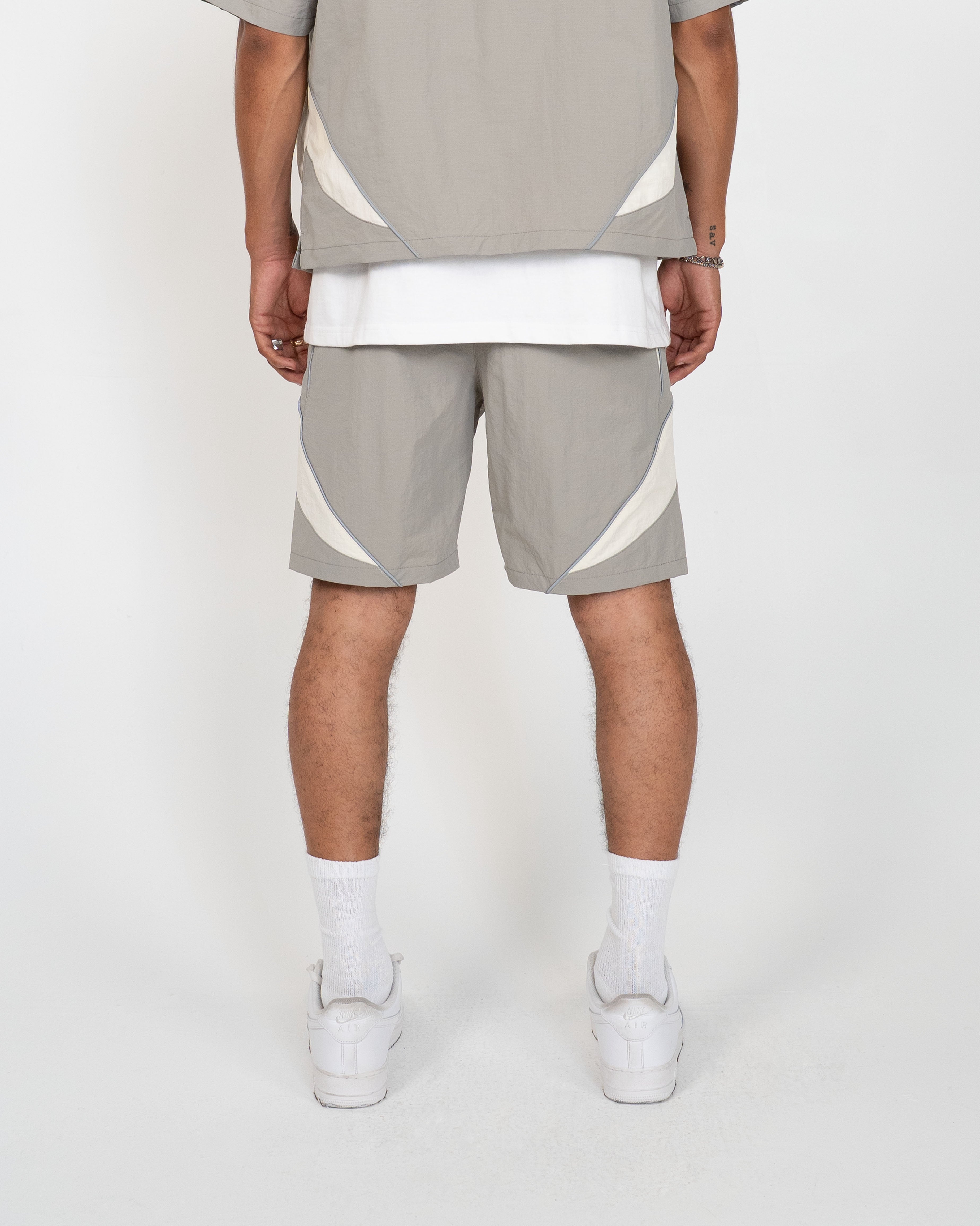 EPTM Brumo Shorts - Silver