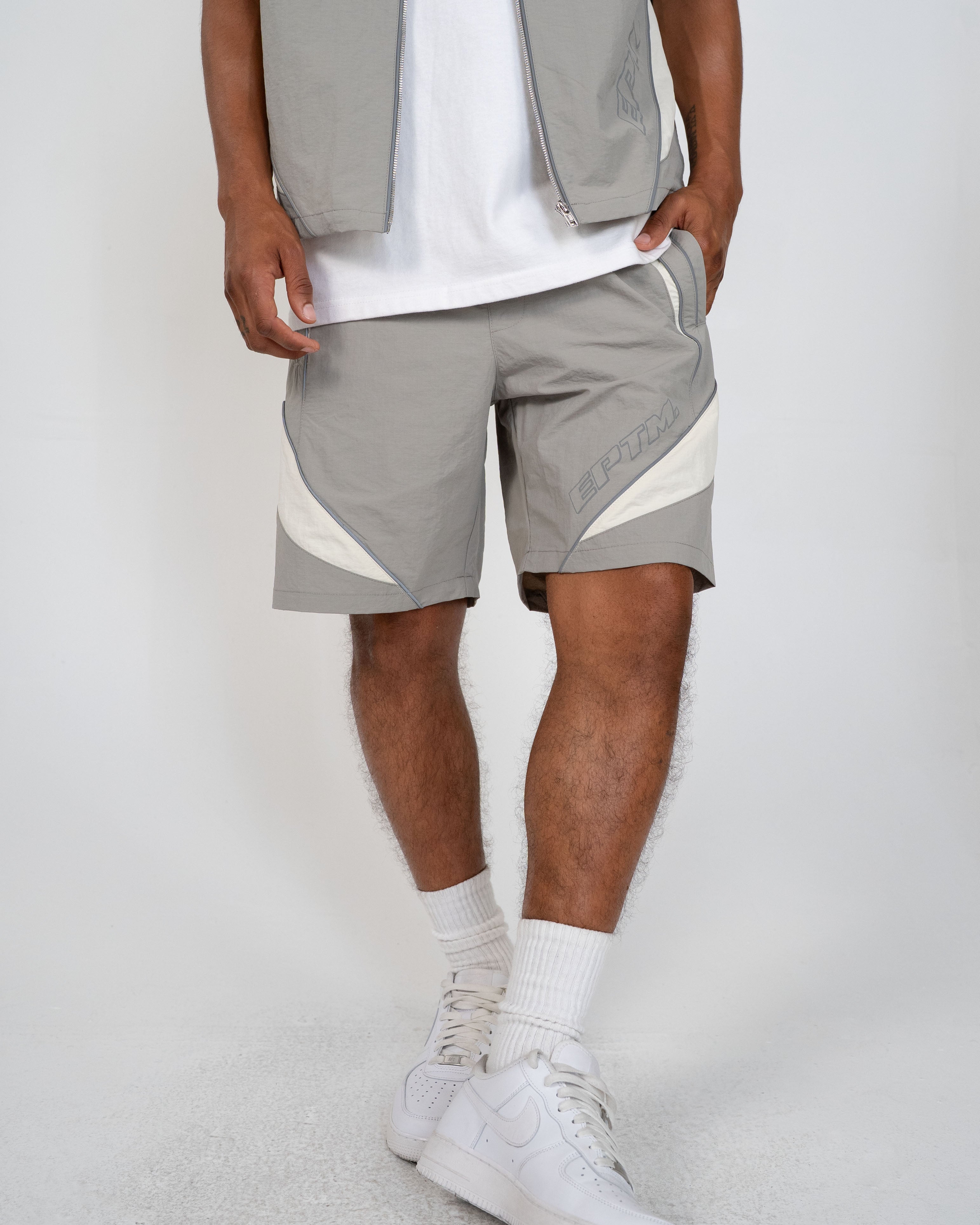 EPTM Brumo Shorts - Silver
