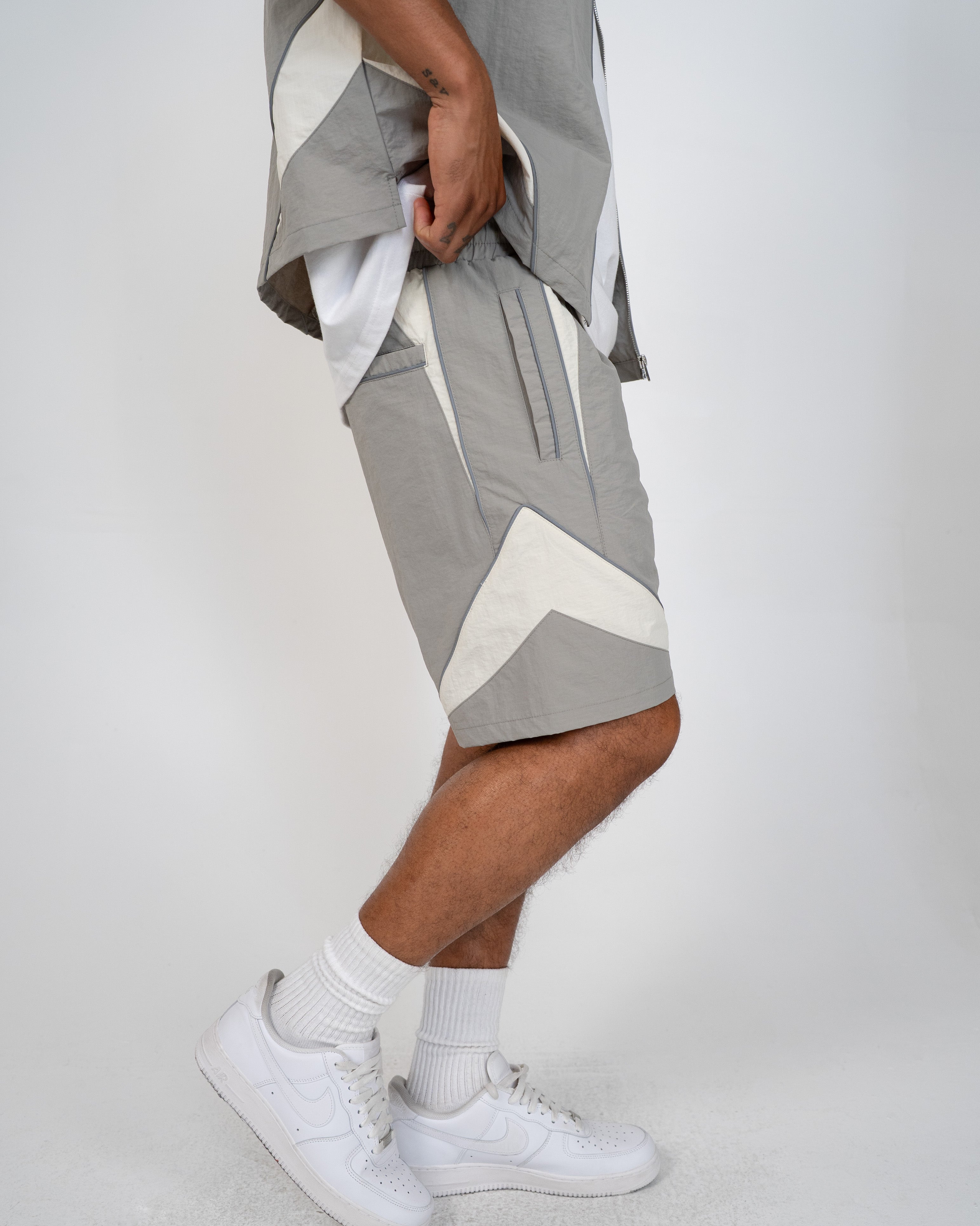EPTM Brumo Shorts - Silver