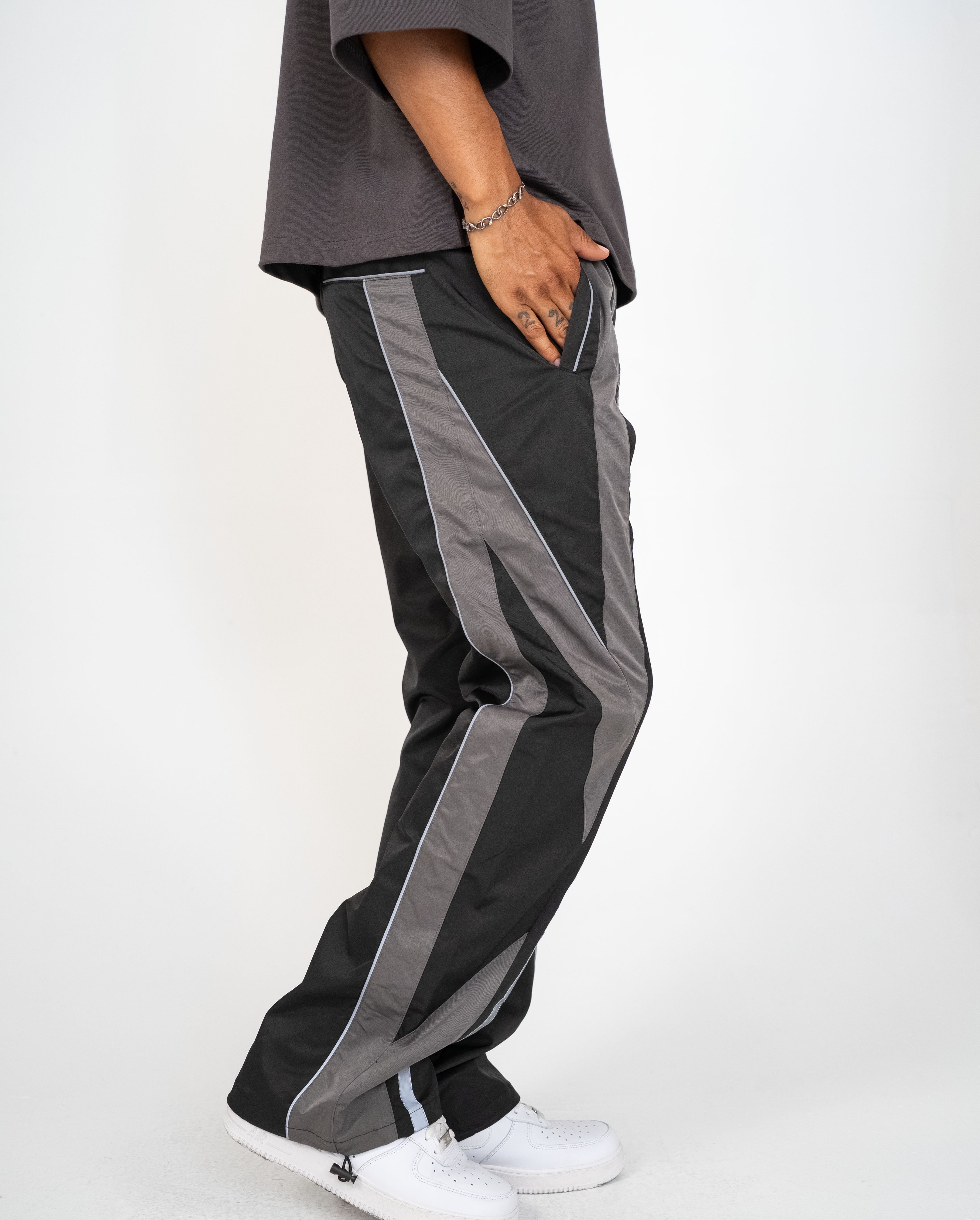 EPTM Derek Pants - Black