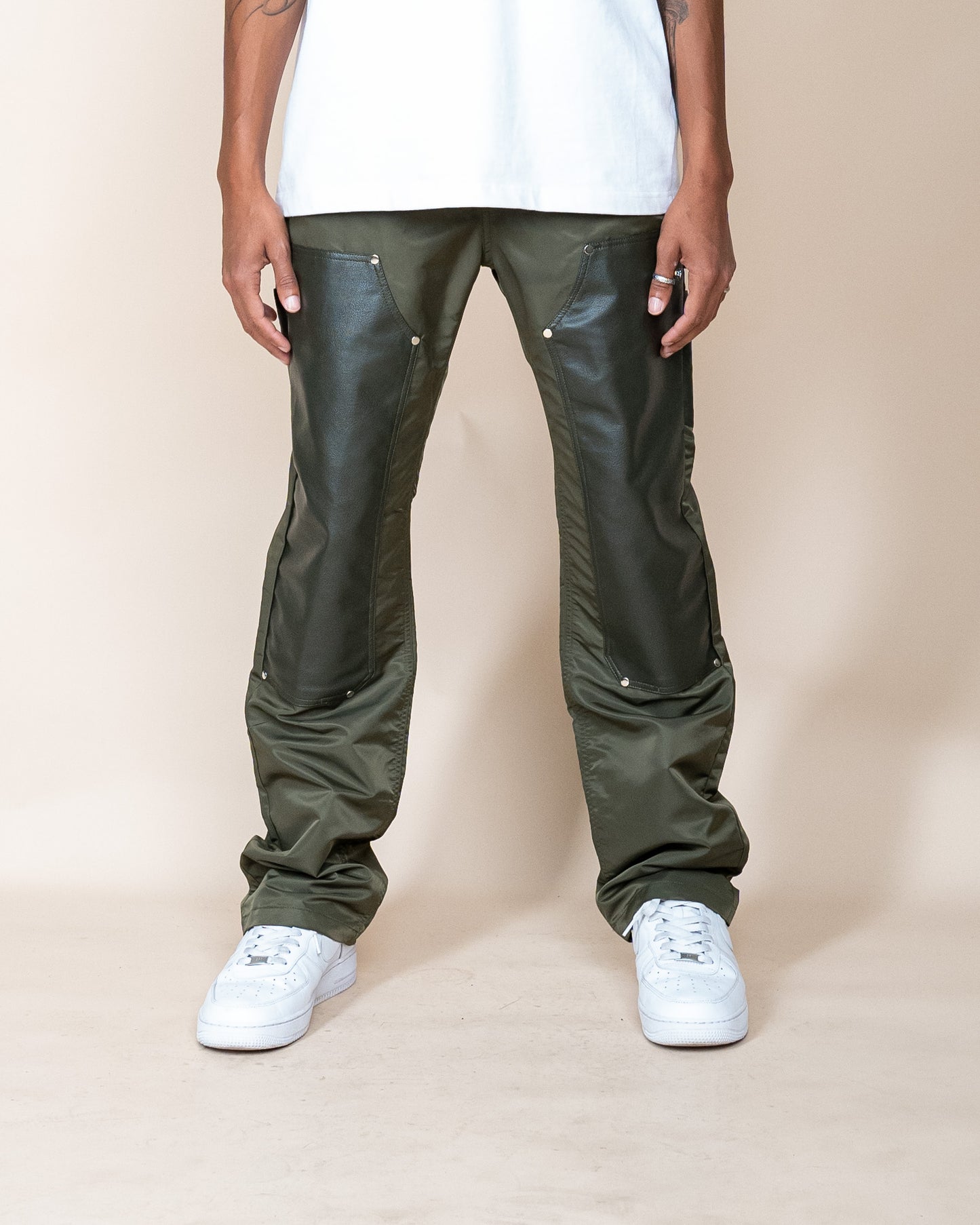 EPTM ARLO CARPENTER PANTS - OLIVE