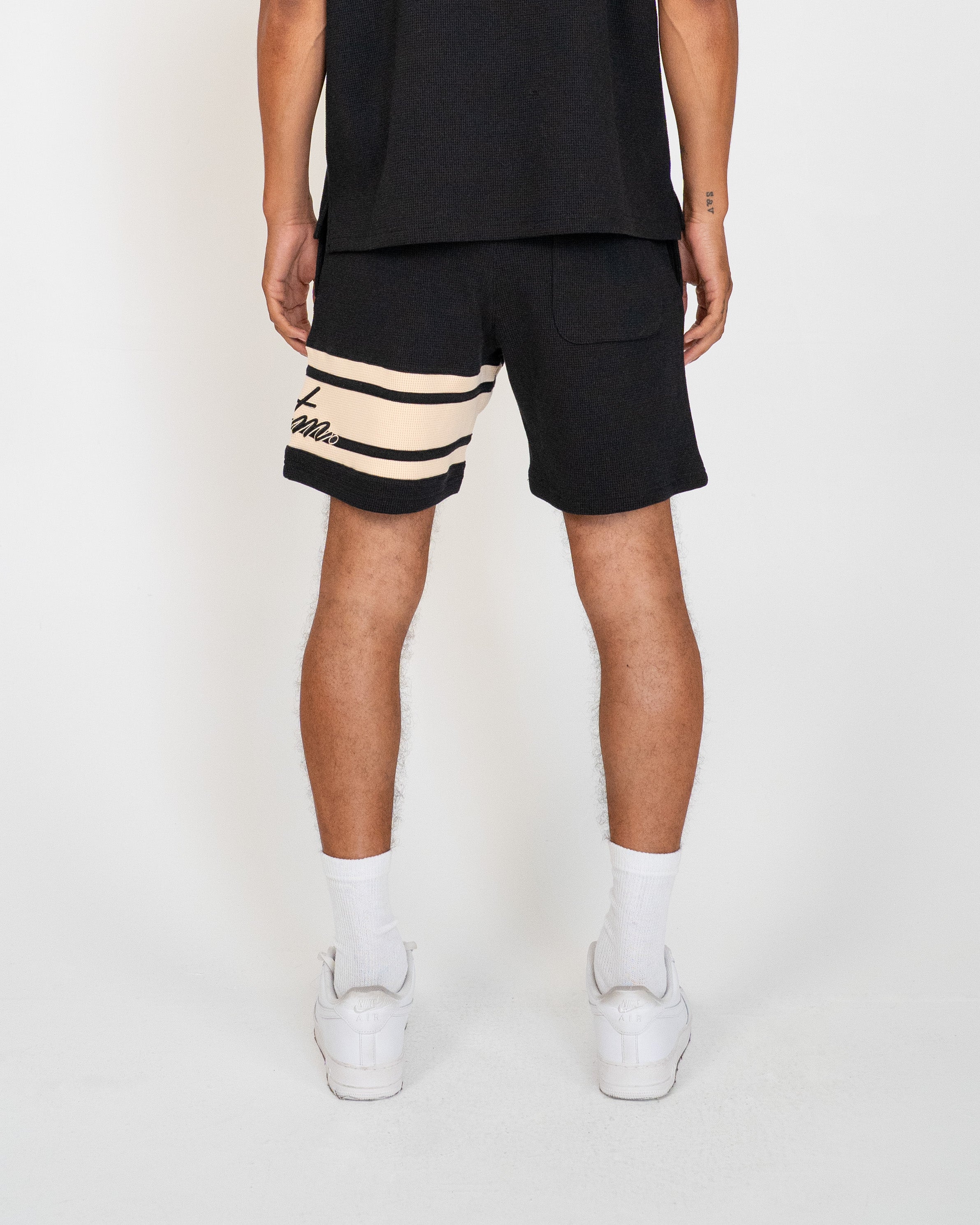 EPTM Kora Shorts - Black