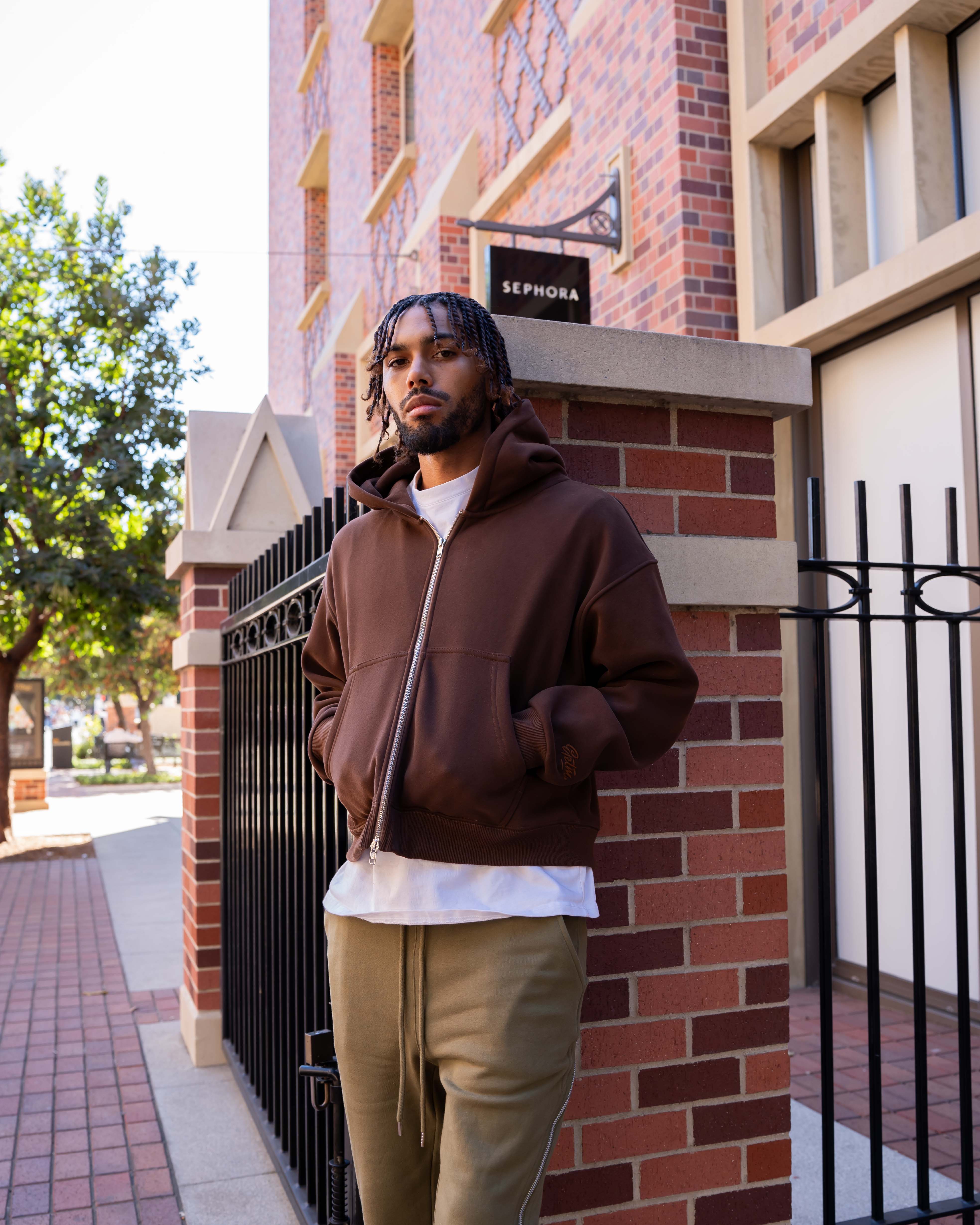 EPTM ZIP FLARED SWEATPANTS - OLIVE