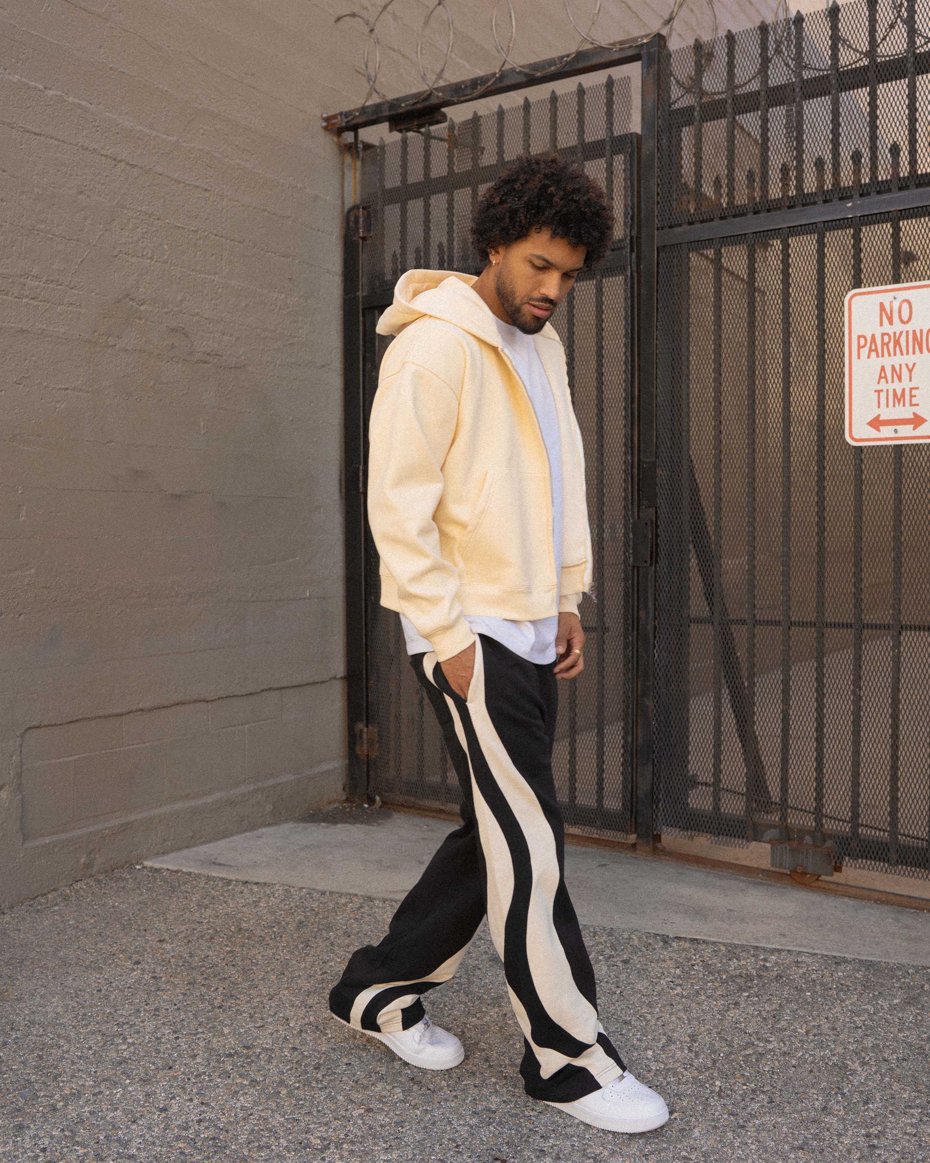 EPTM Montana Sweatpants - Black