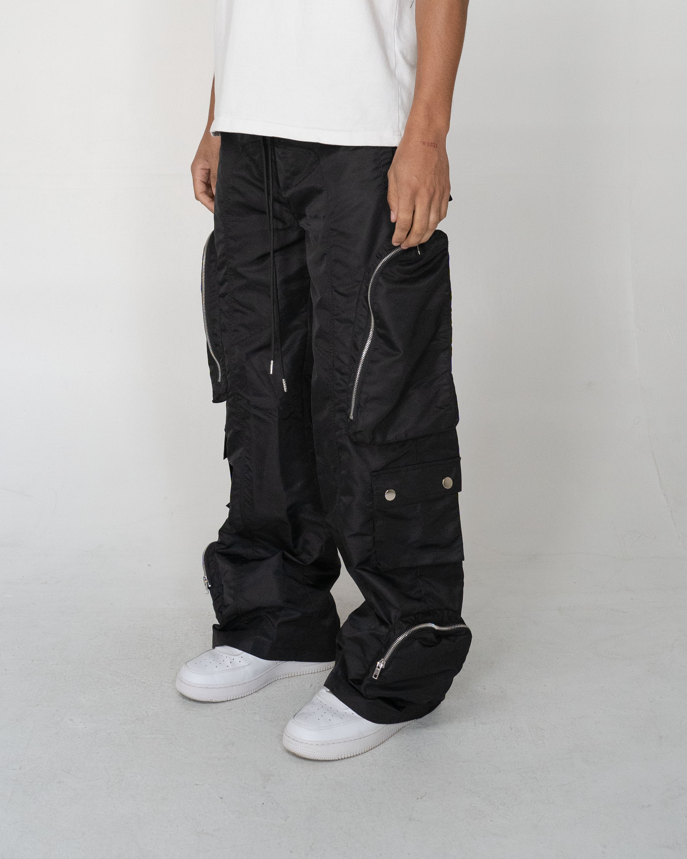 EPTM BAGGY MOON ZIP CARGO PANTS - BLACK