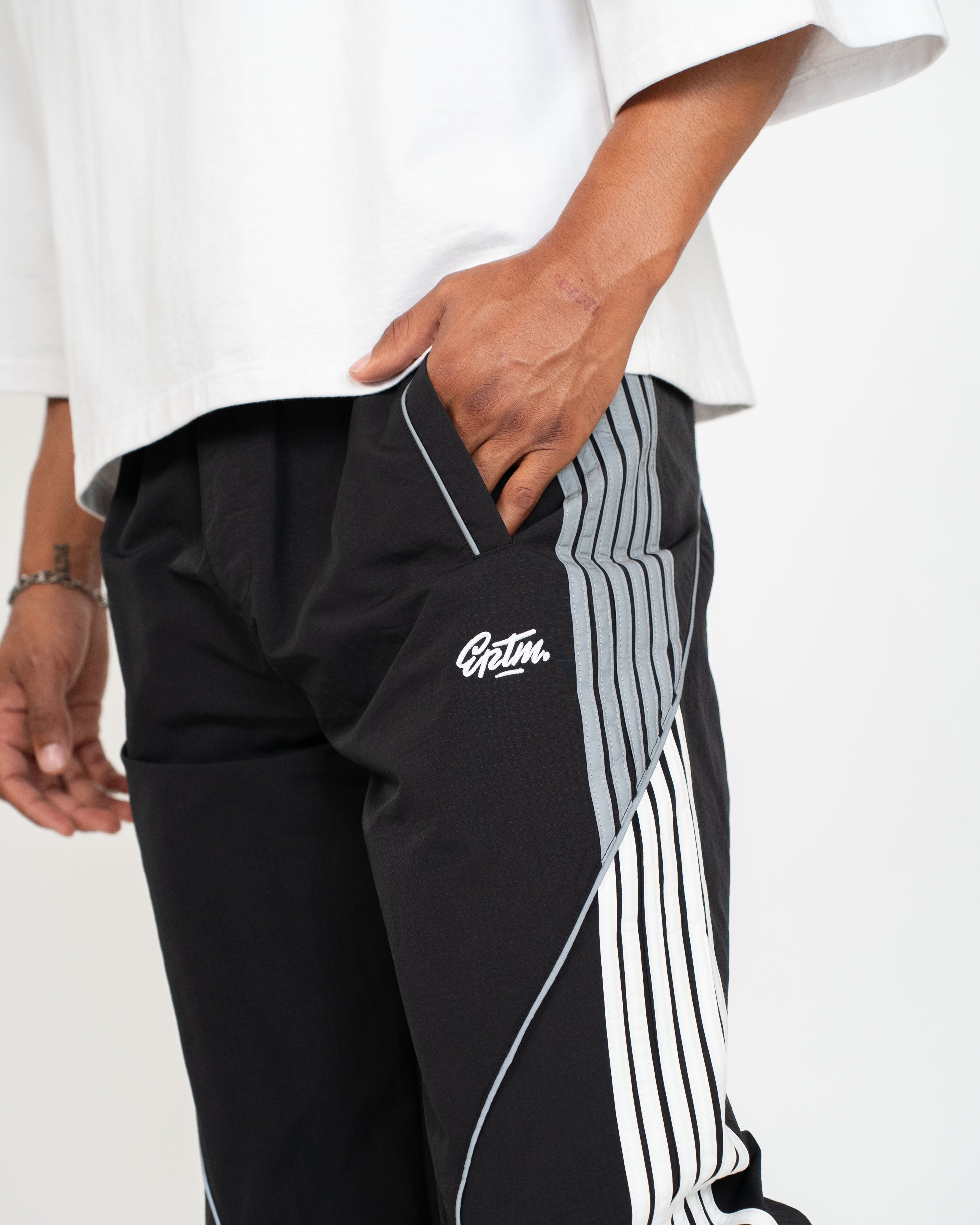 EPTM Motion Pants - Black
