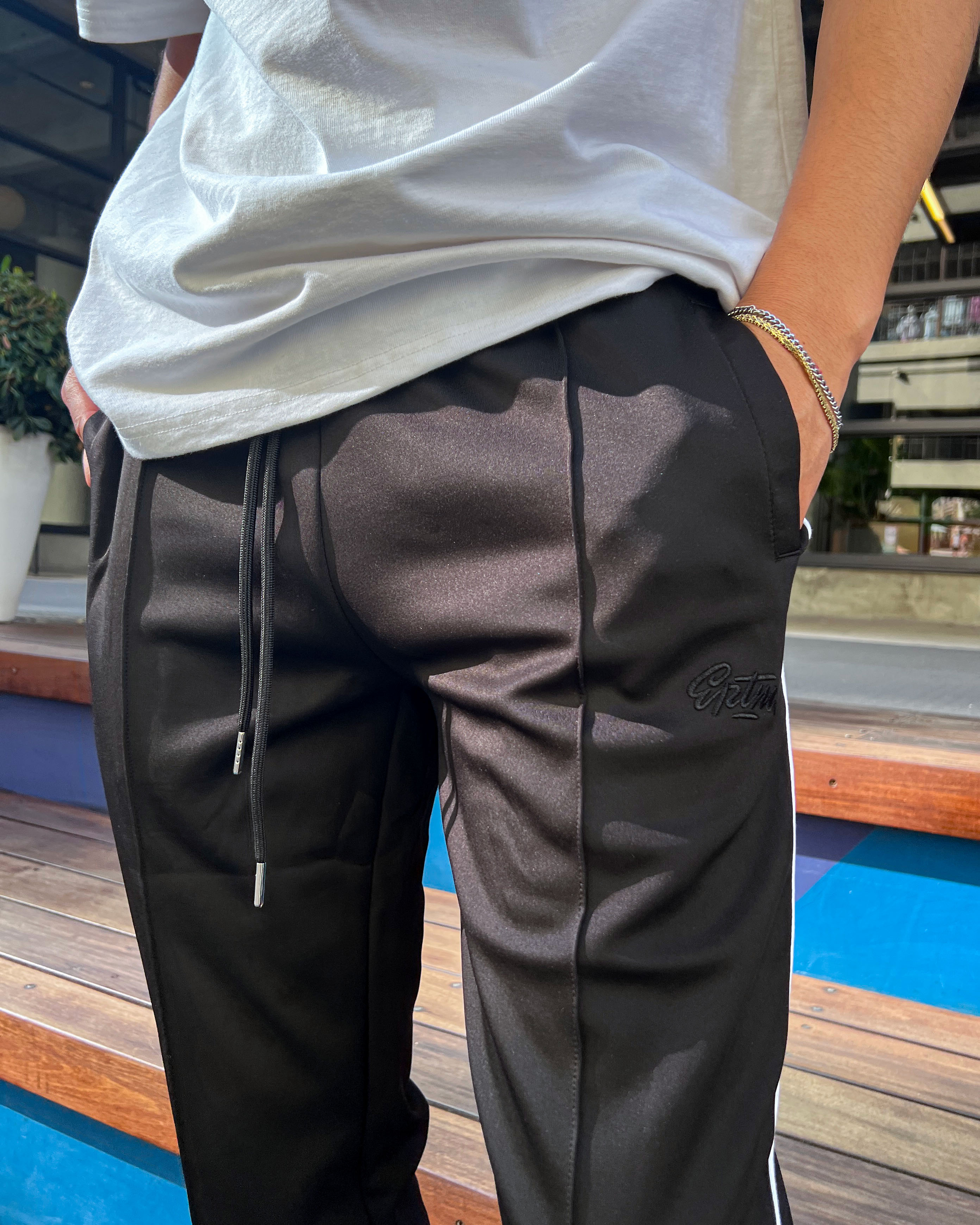 PERFECT PIPING TRACK PANTS - BLACK