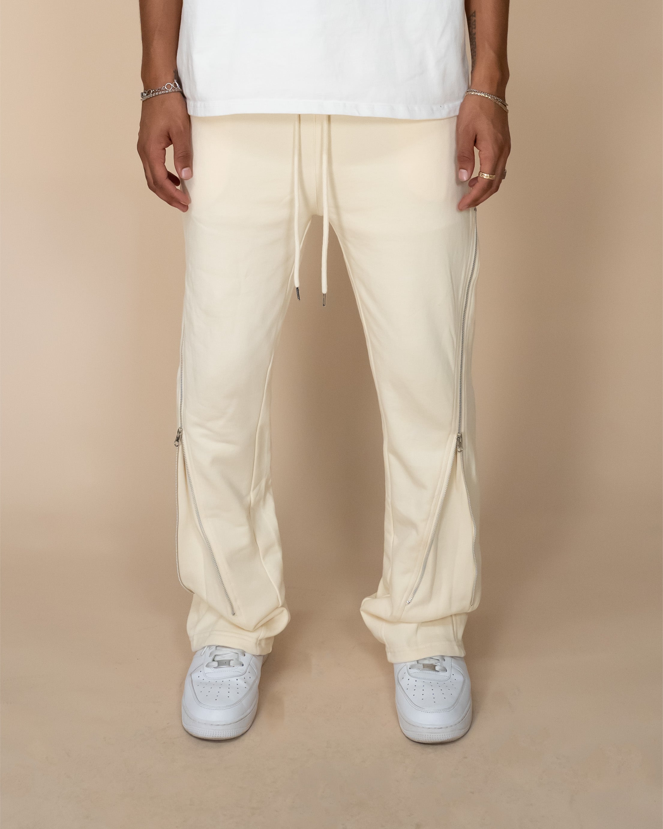 EPTM ZIP FLARED SWEATPANTS - CREAM