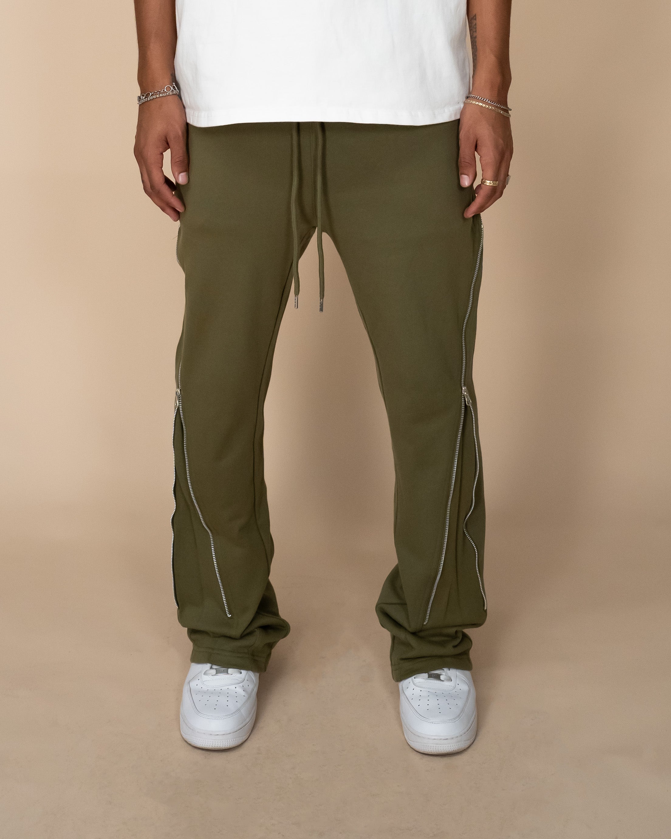 EPTM ZIP FLARED SWEATPANTS - OLIVE