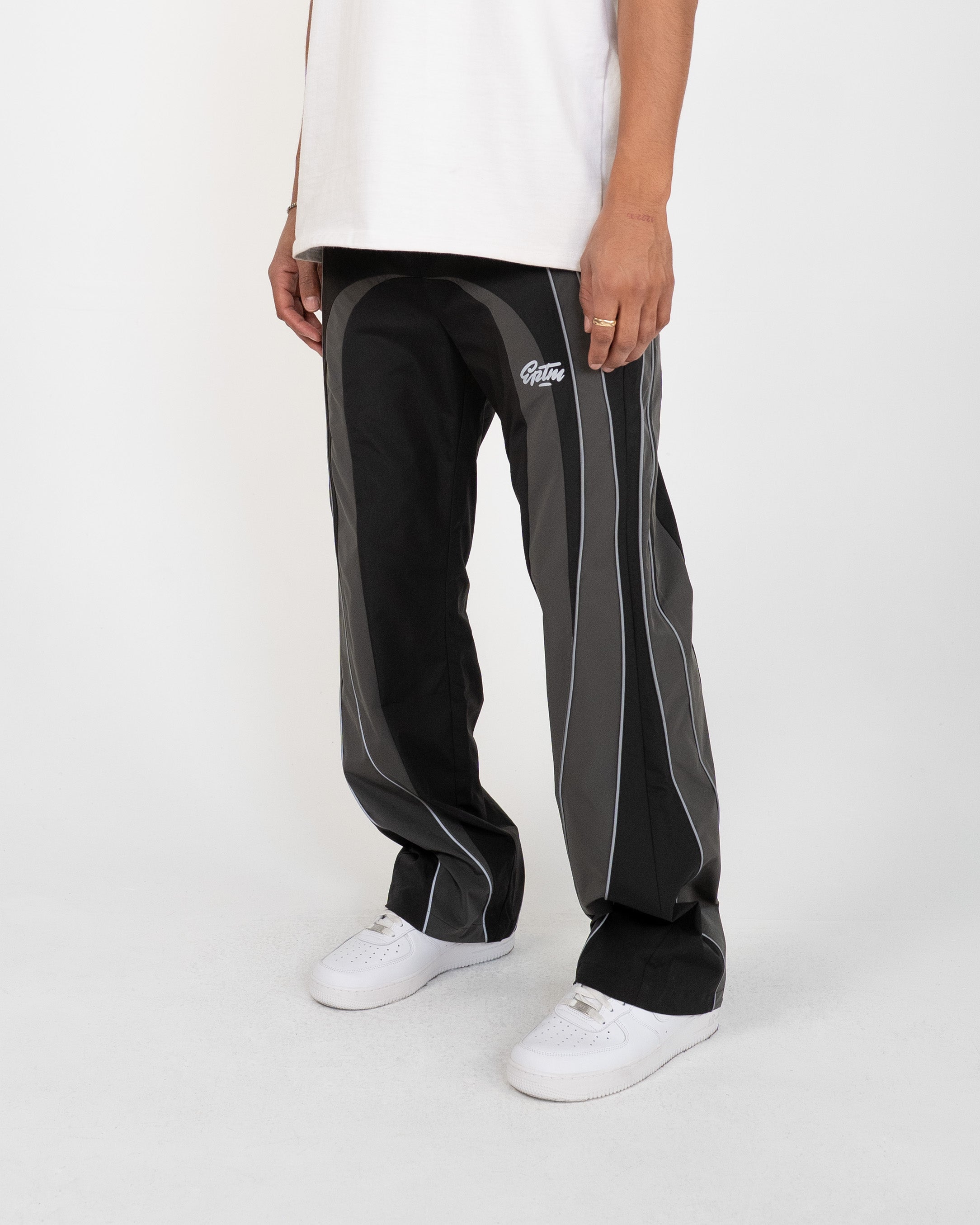 EPTM Uo Pants - Black