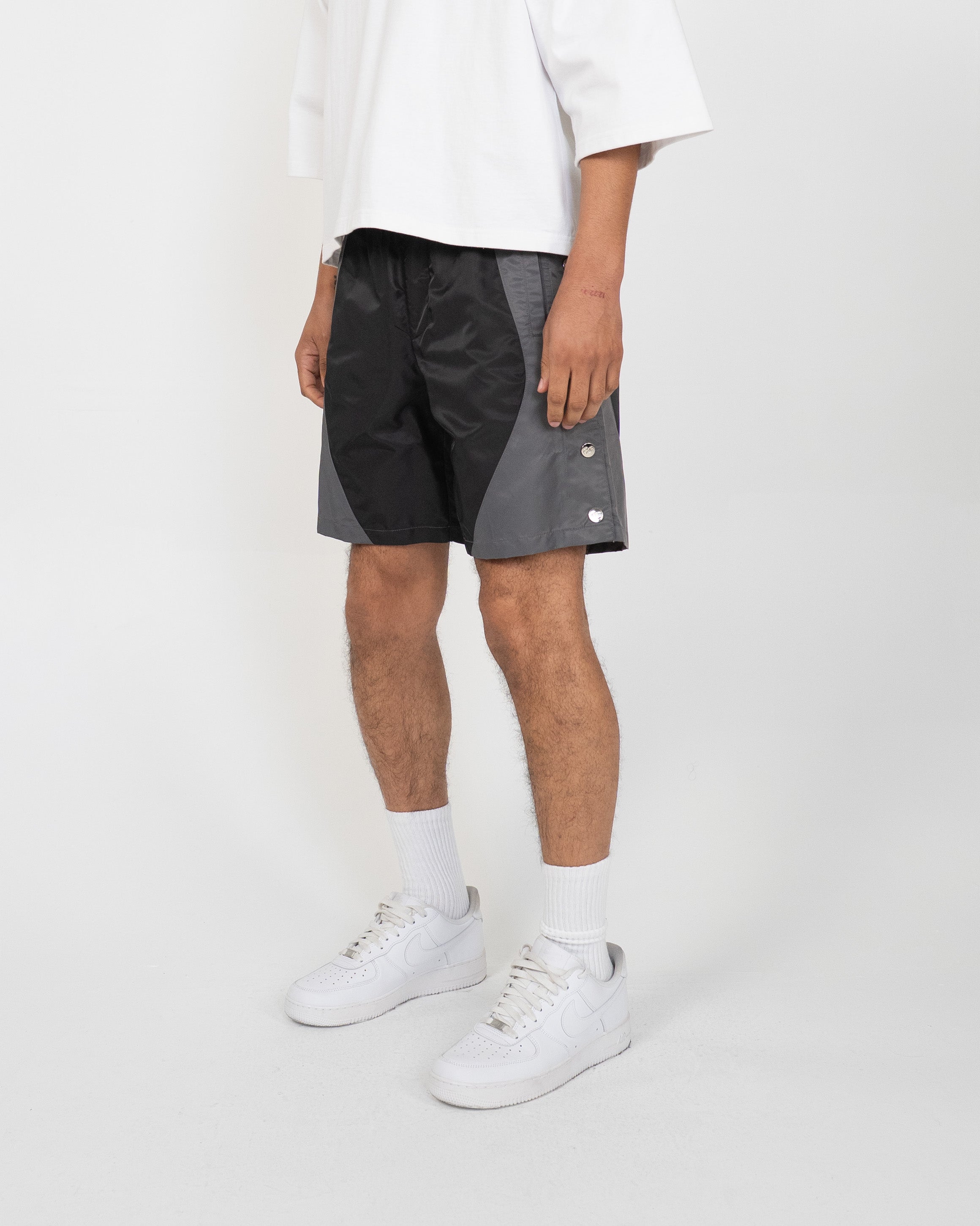 EPTM Xando Shorts - Black