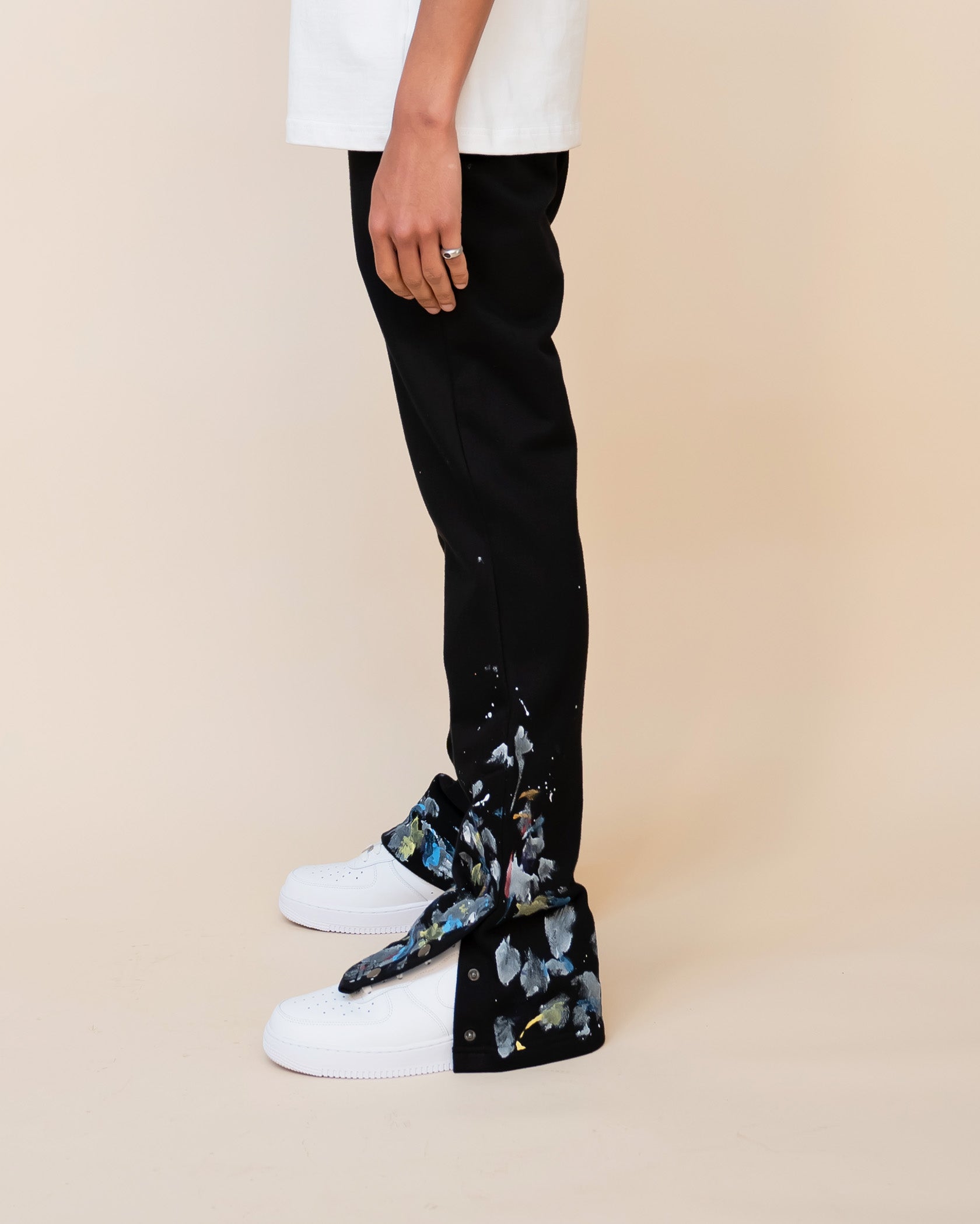 EPTM PAINT SNAP FLARED PANTS - BLACK