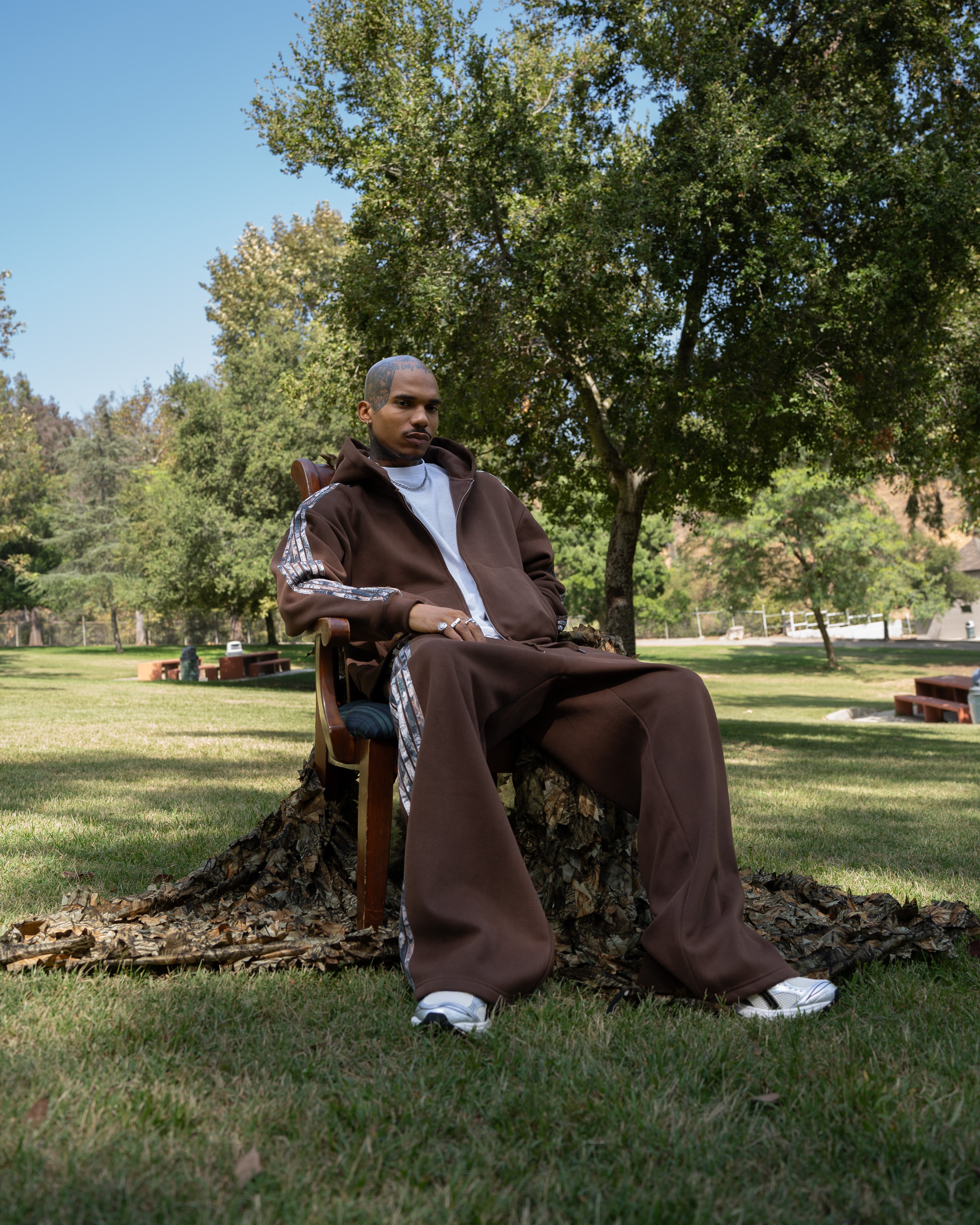 REAL CAMO STRIPED BAGGY PANTS - BROWN