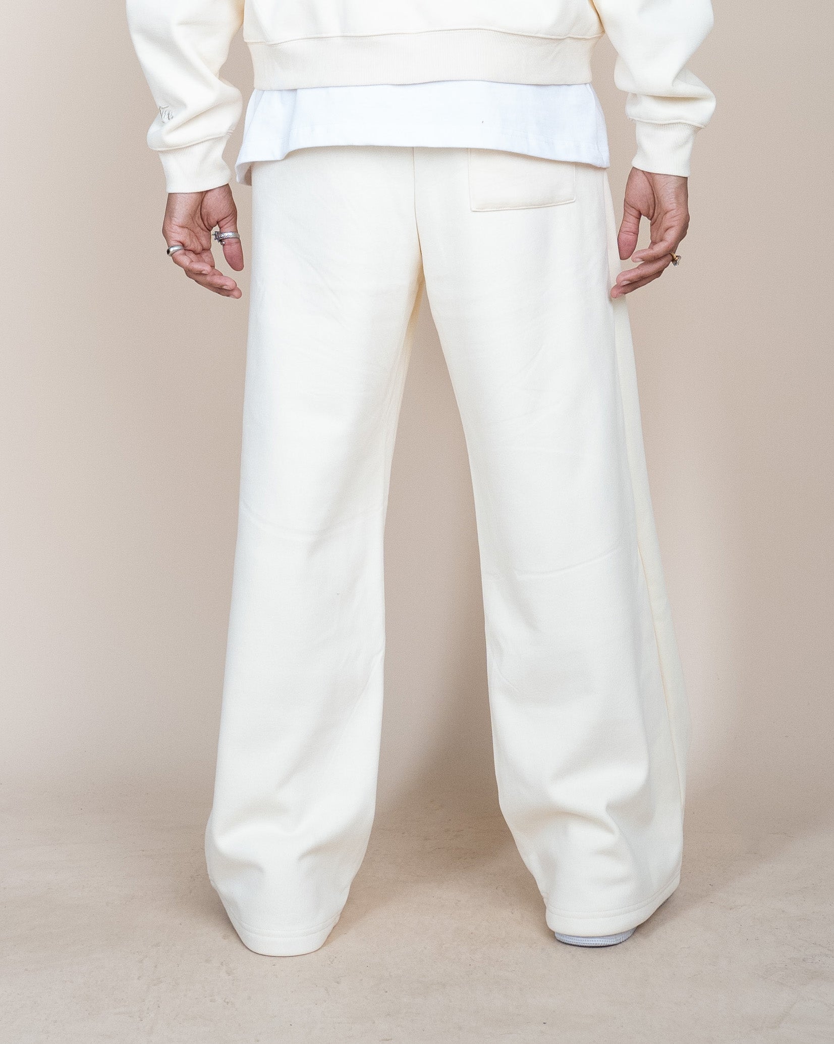 EPTM PERFECT BAGGY FLEECE PANTS - CREAM