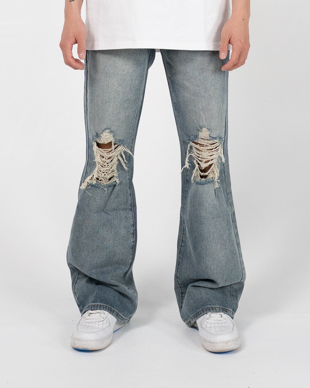 EPTM DISTRESSED BASIC JEANS - DENIM BLUE