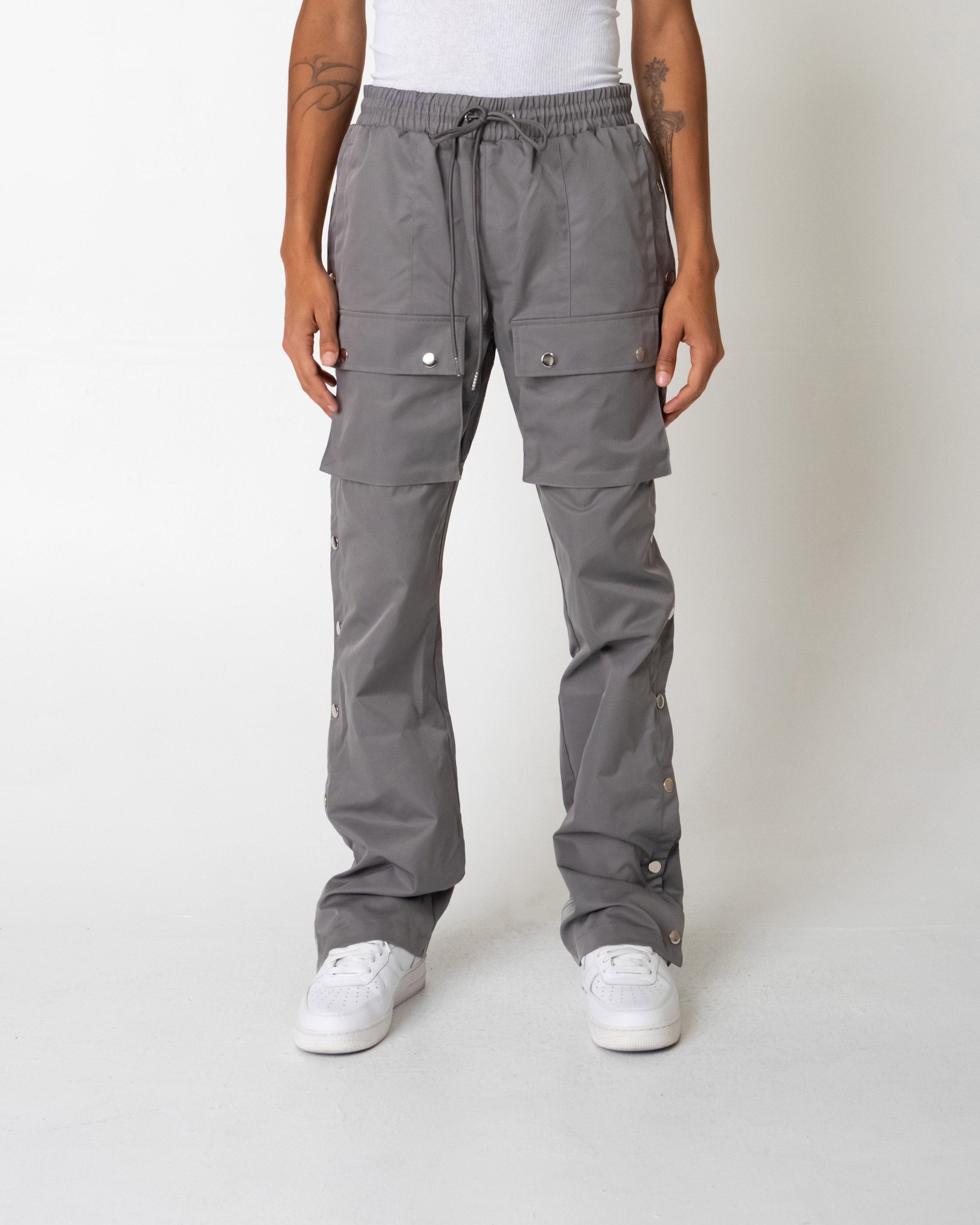 EPTM SNAP CARGO FLARED PANTS-GREY