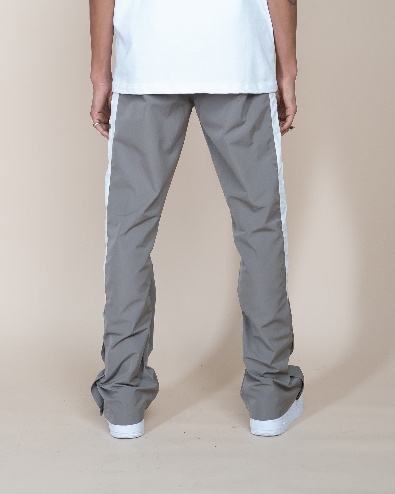 EPTM GOAT FLARED PANTS - GREY