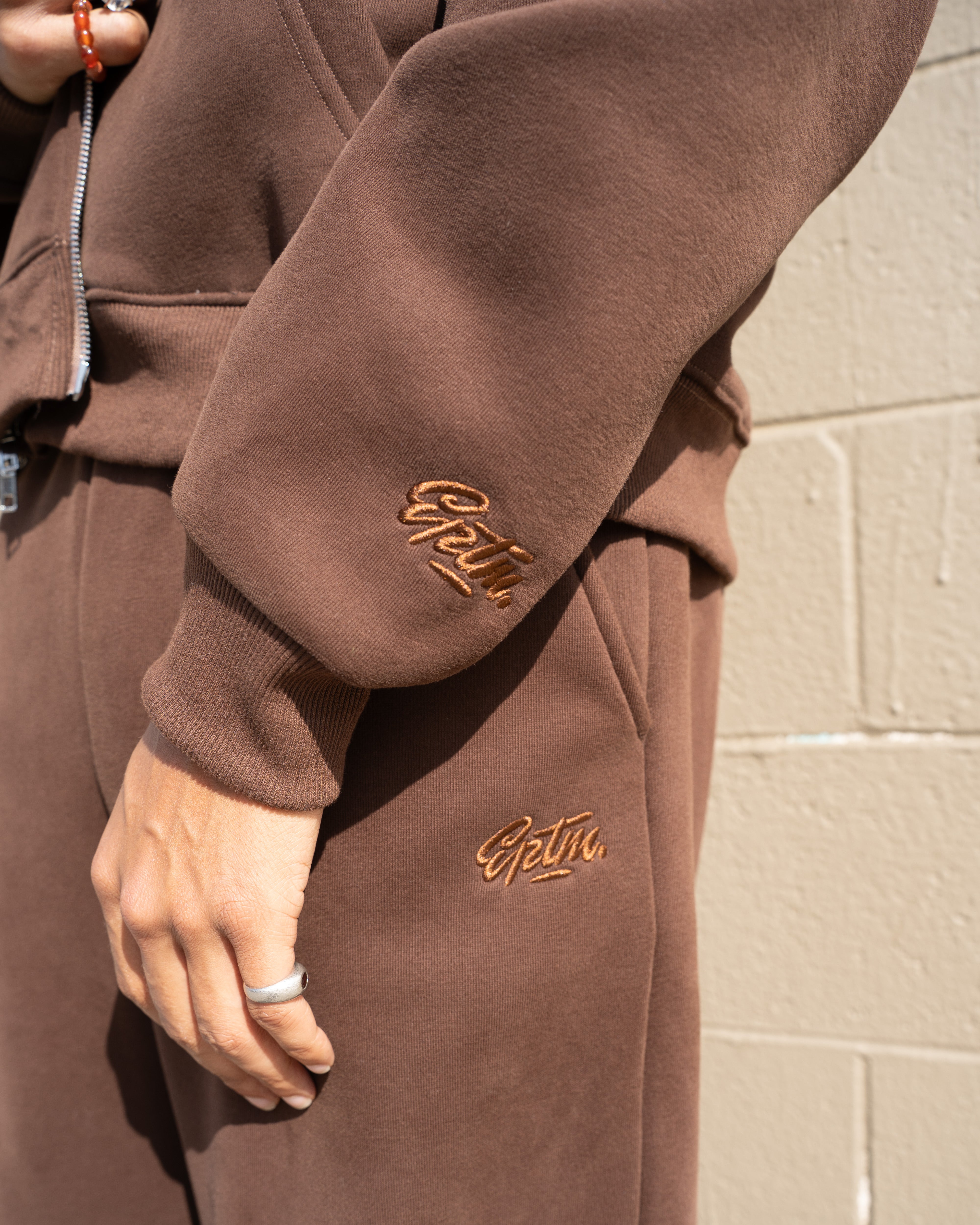 EPTM PERFECT ZIP UP HOODIE - BROWN