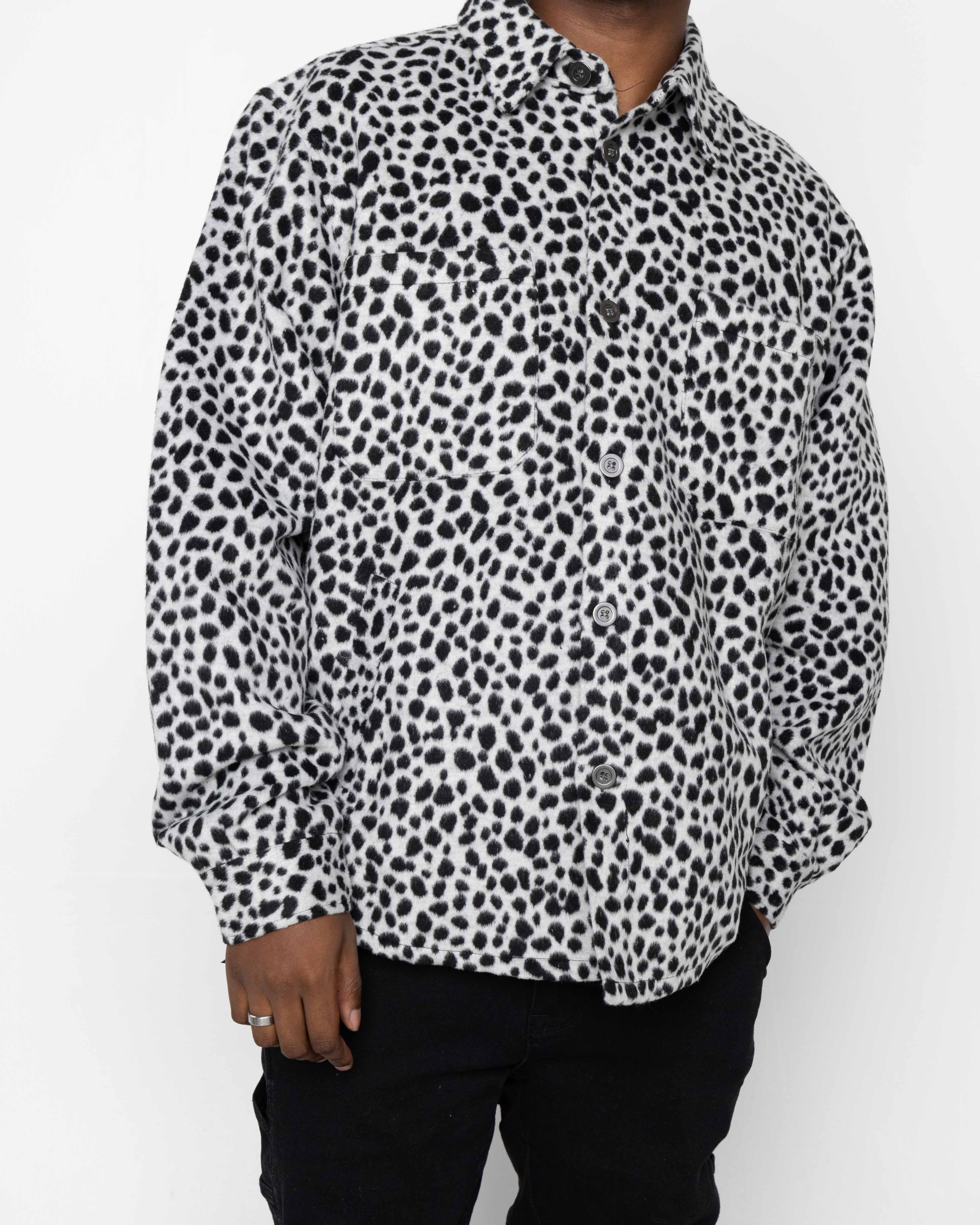 EPTM SIDE SLIT FLANNEL-SNOW LEOPARD